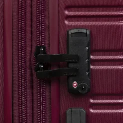 IT Luggage Fusional - Cabin (Dark Red) -IT Luggage Store 32987A UK16 2920 08DarkredsS055SSTSAlock 804d7bcc ad70 4364 a172 5b1b3ce64816