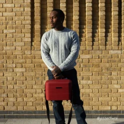 IT Luggage Momentous - Vanity Case (German Red) -IT Luggage Store jessechvce